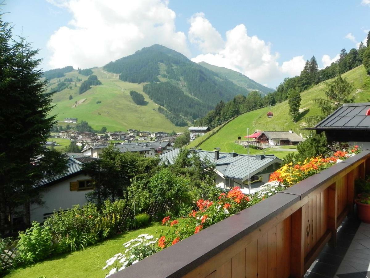Haus Sonnenschein Appartement Saalbach-Hinterglemm Buitenkant foto