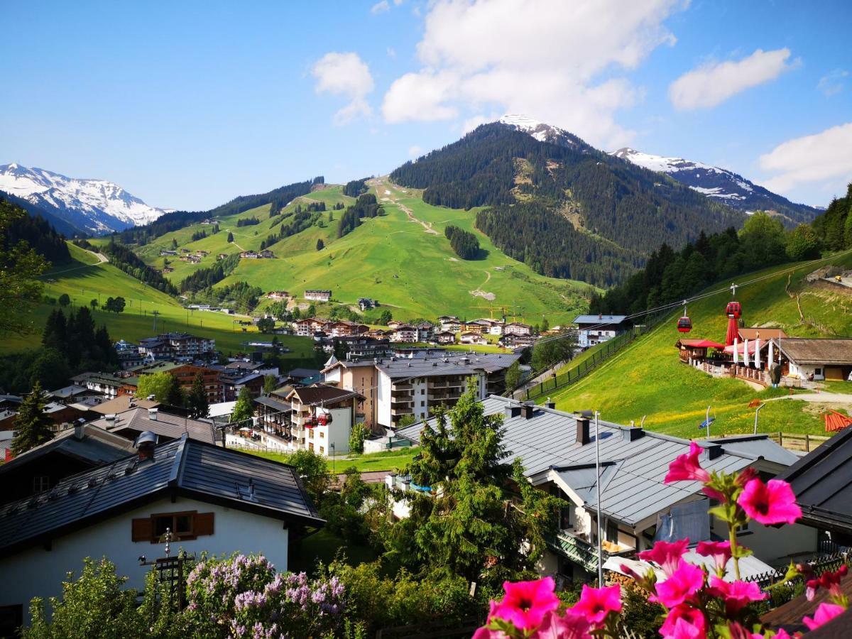 Haus Sonnenschein Appartement Saalbach-Hinterglemm Buitenkant foto